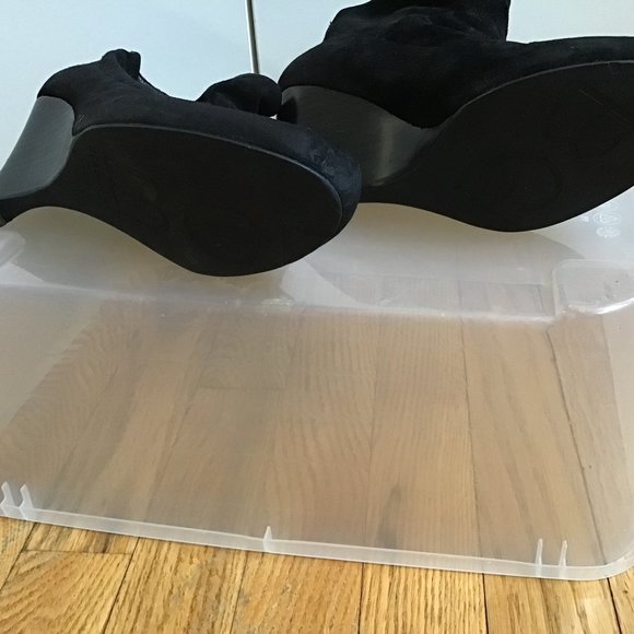 Women’s BCBG Black Suede Bootie,  7.5 - Picture 3 of 3